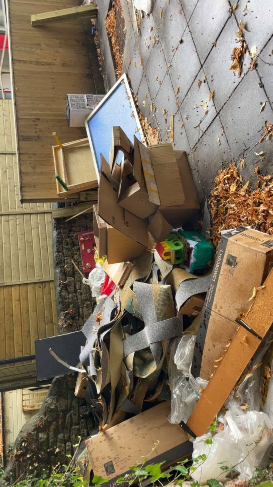 Frome Business Waste Clearance project photo 1