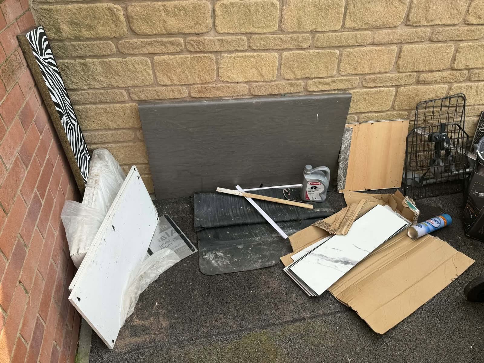 Paulton Garden-Corner and Household Waste Clearance project photo 3