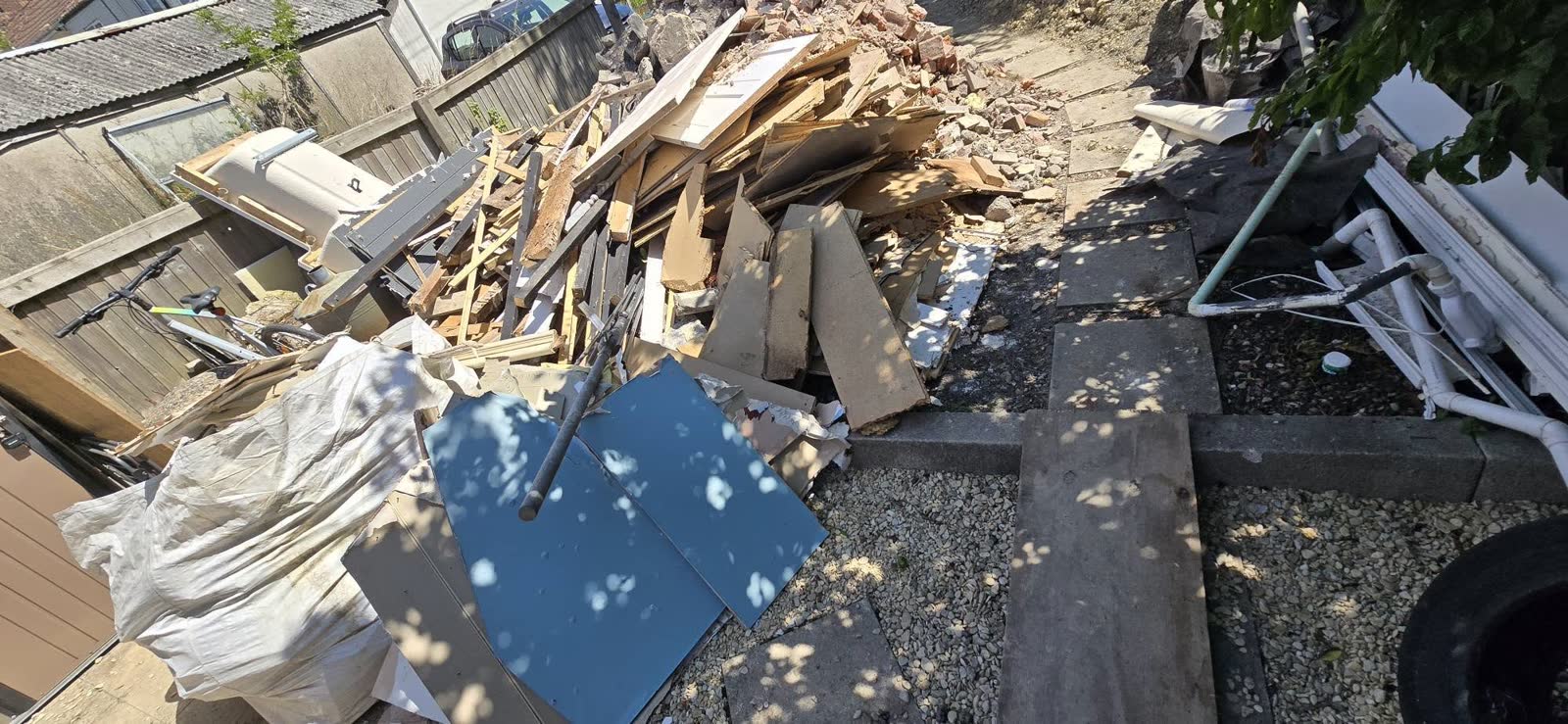 Plasterboard and Timber Renovation Waste Clearance project photo 8