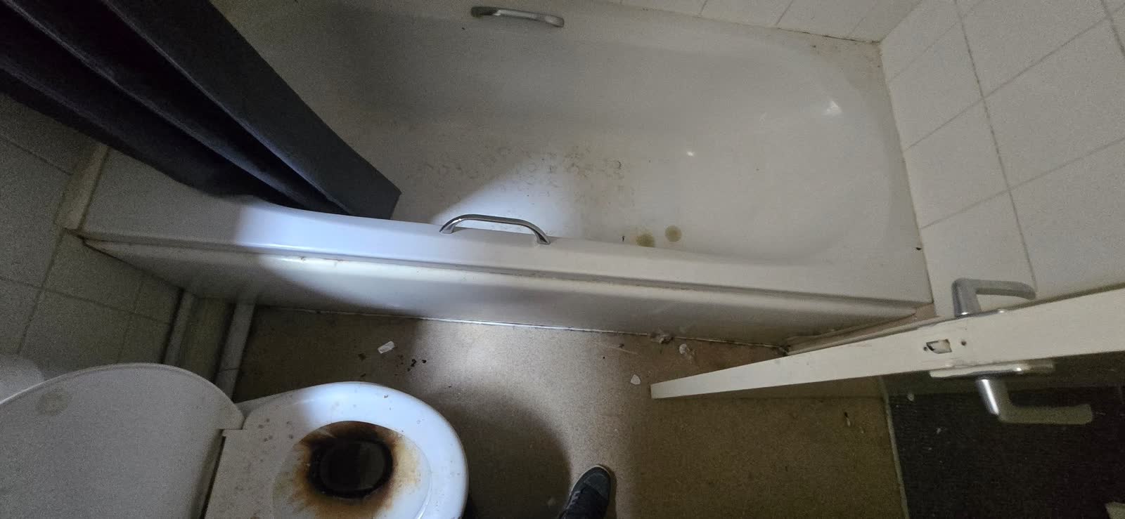 Warminster Full Flat Clearance project photo 16