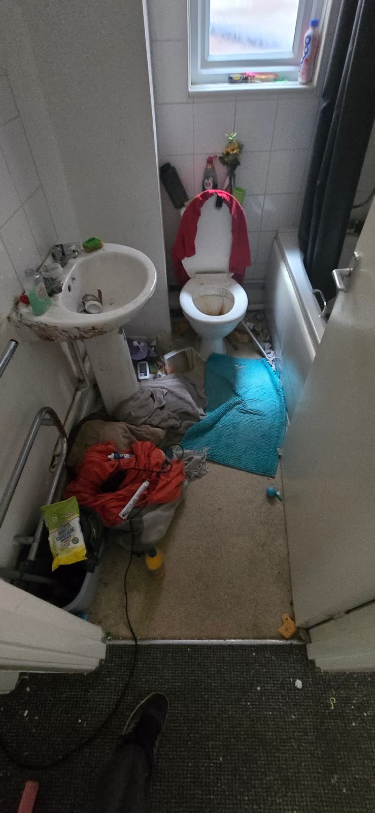 Warminster Full Flat Clearance before clearance