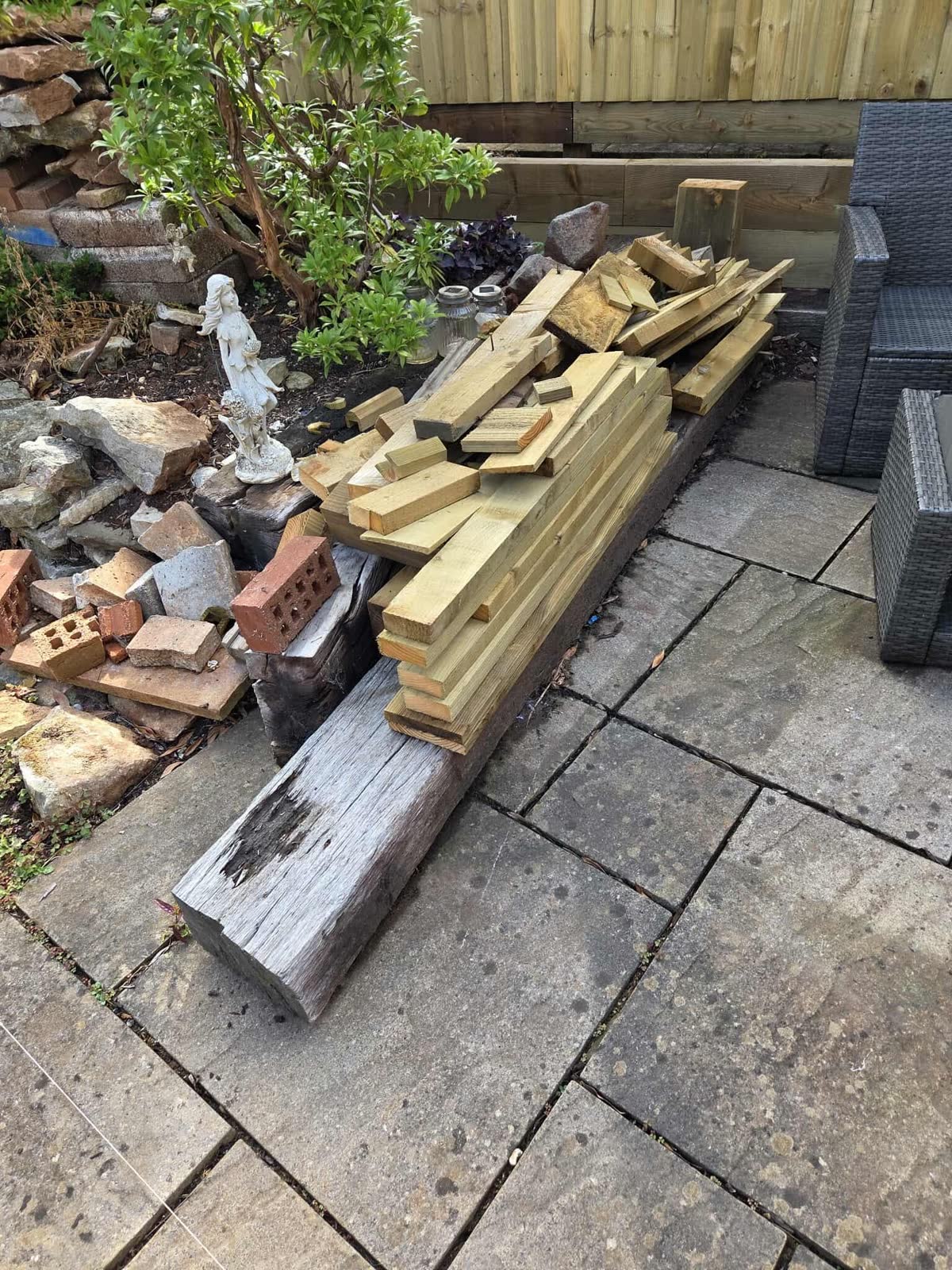 Fence Panel, Timber and Mixed Waste Removal project photo 3